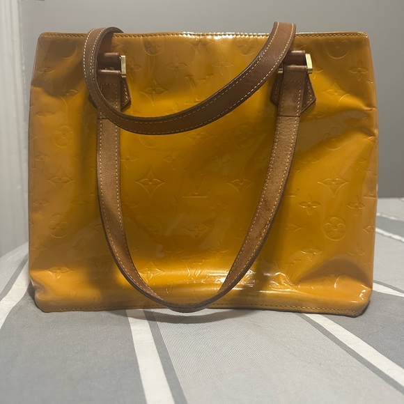Authentic Vernis LV Bag - Picture 3 of 6